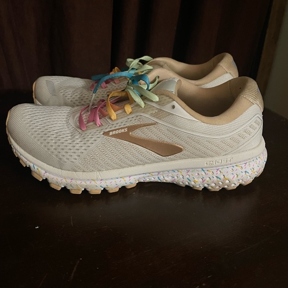 COPY - Brooks sprinkles!! - Picture 2 of 7